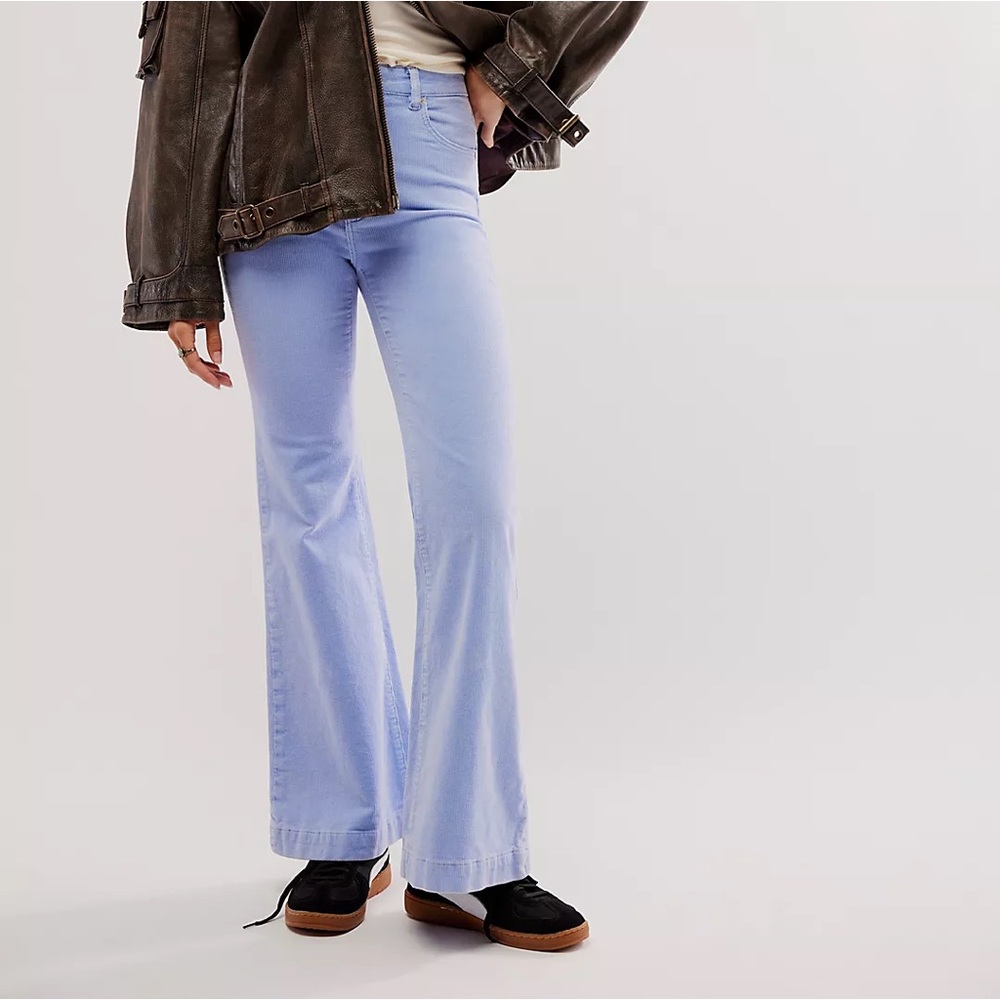 Rolla’s east coast flare cord in wisteria